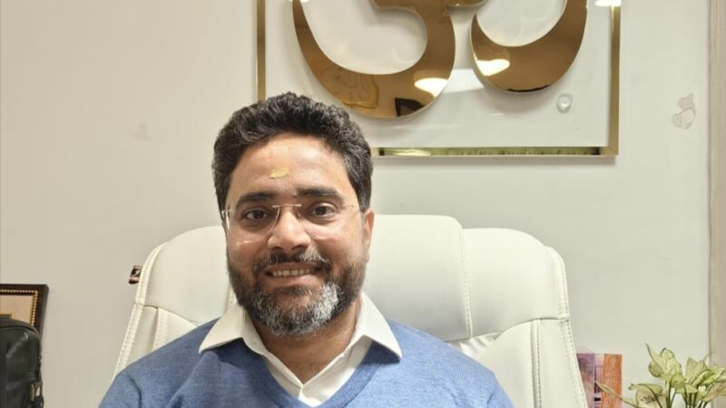 पीसीएस से आईएएस बने विश्वभूषण मिश्रा, डॉ. सुनील वर्मा समेत कई अधिकारियों को पदोन्नति