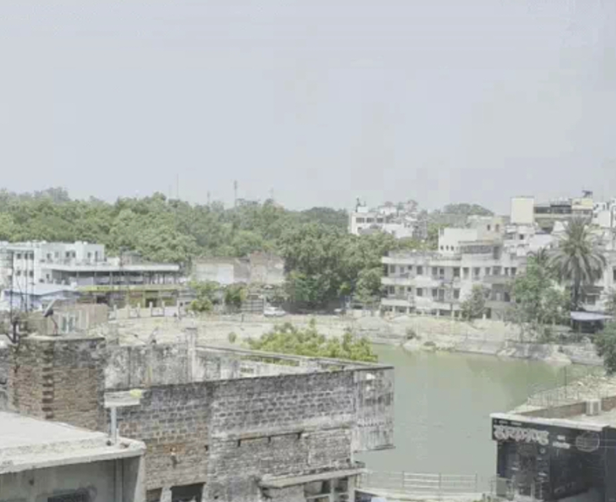 मानसून की राह देख रहा बनारस, भीषण गर्मी से बेहाल लोग; 28 जून के बाद राहत के संकेत