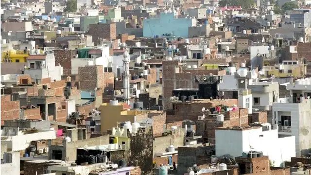 फरीदाबाद की 10 से अधिक कॉलोनियों पर बुलडोजर का खतरा, तीन हजार परिवारों में चिंता