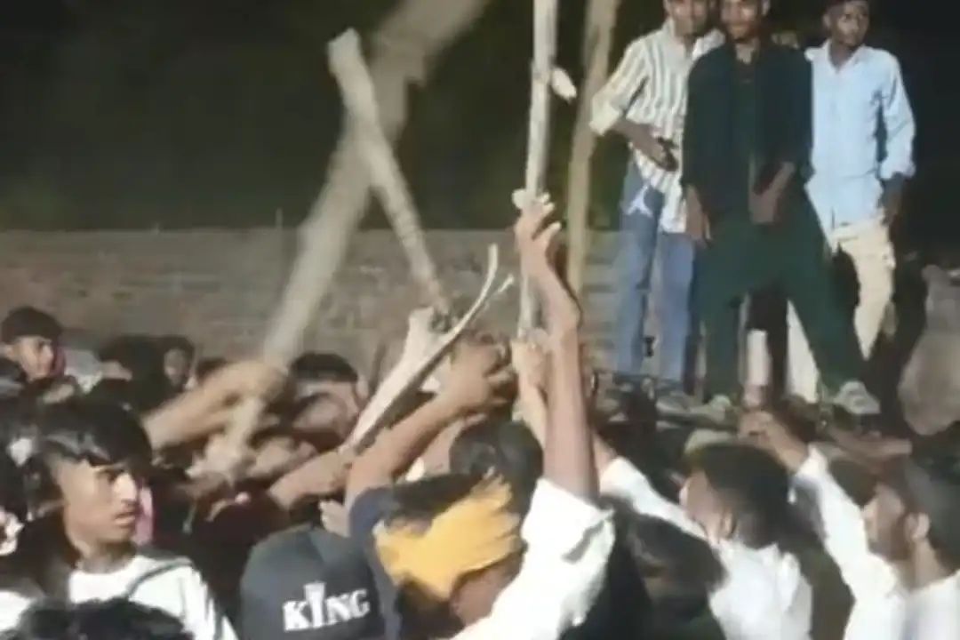 कैमूर के उर्स मेले में दो पक्षों में हिंसक झड़प, 10 घायल; पांच वाराणसी रेफर