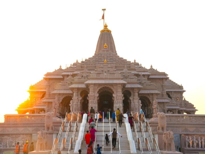 राम मंदिर चढ़ावा चोरी प्रकरण: चंपत राय और अनिल मिश्रा के इस्तीफे मंजूर, एसआईटी जांच जारी