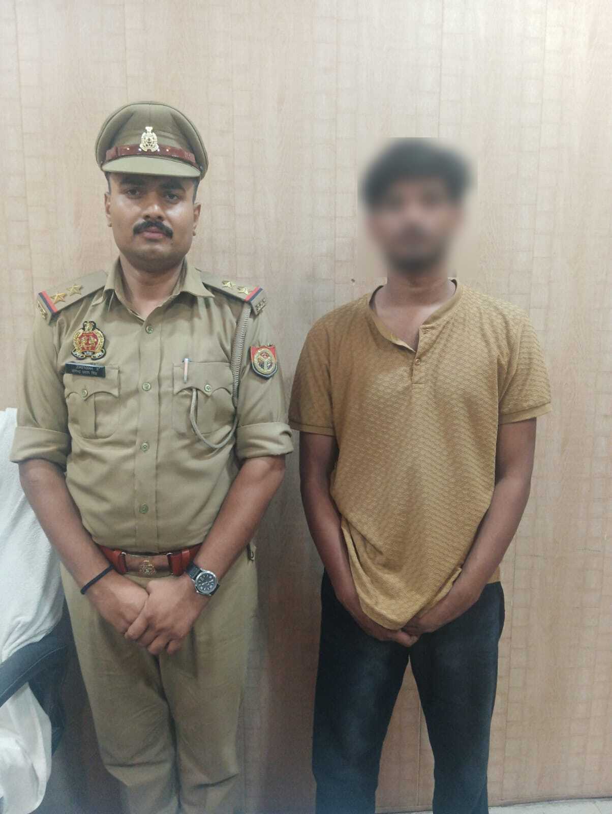 देह व्यापार से जुड़े मामले में फरार  25 हजार का इनामिया गिरफ्तार