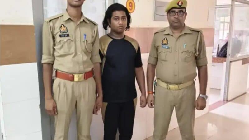 सारनाथ में नकली किन्नर गिरफ्तार