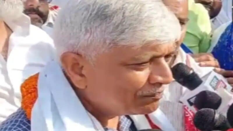 वाराणसी पहुंचे कांग्रेस प्रदेश प्रभारी ने केंद्र सरकार पर साधा निशाना