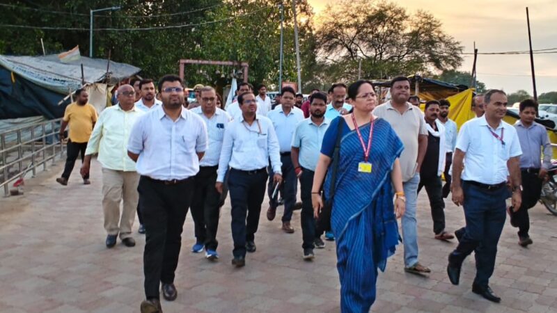 संयुक्त सचिव भारत सरकार ऐश्वर्या सिंह ने कैथी गांव में ग्राम सचिवालय, आरआरसी केंद्र सहित अन्य कार्यों का किया निरीक्षण