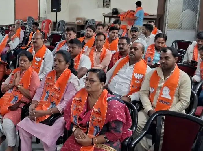 वाराणसी के 13 मंडलों में भाजपा की आत्मनिर्भर मंडल बैठक