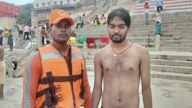 एनडीआरएफ की सतर्कता से गंगा में डूब रहे युवक की बची जान दांडी