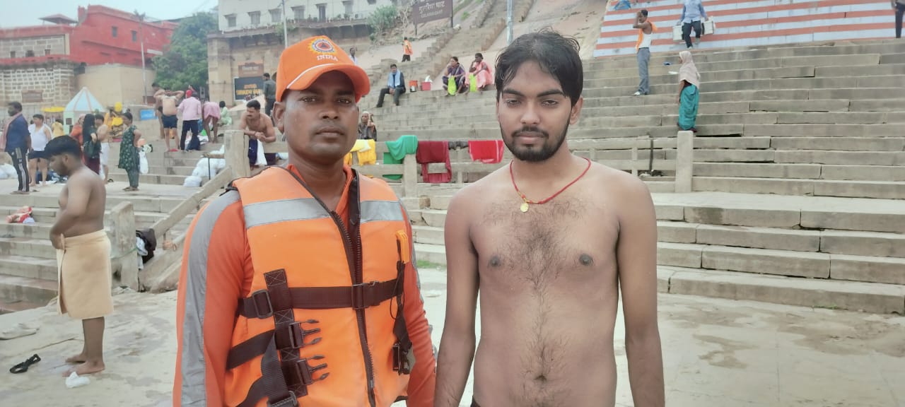 एनडीआरएफ की सतर्कता से गंगा में डूब रहे युवक की बची जान दांडी
