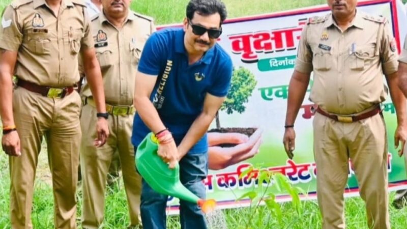 ‘एक पेड़ माँ के नाम’ अभियान के तहत पुलिस ने किया पौधारोपण में जनभागीदारी का किया आह्वान