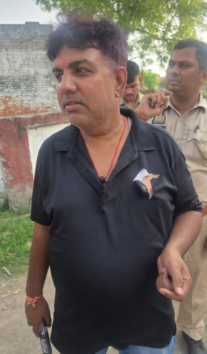 कर्ज से परेशान रेलवे कर्मचारी ने रची 2.10 लाख रुपये की फर्जी लूट की साजिश