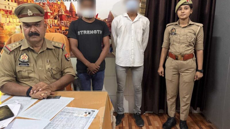 महिलाओं से अश्लील हरकत करने वाले दो युवक गिरफ्तार