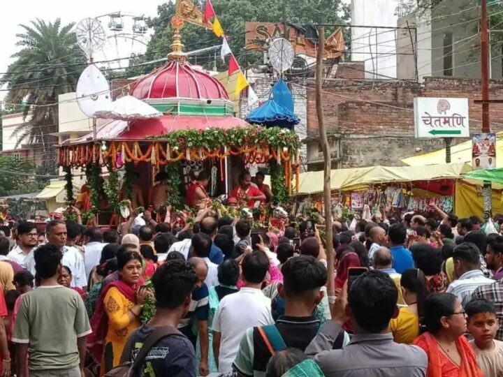 रथयात्रा मेले के अंतिम दिन श्वेत श्रृंगार में विराजे भगवान जगन्नाथ
