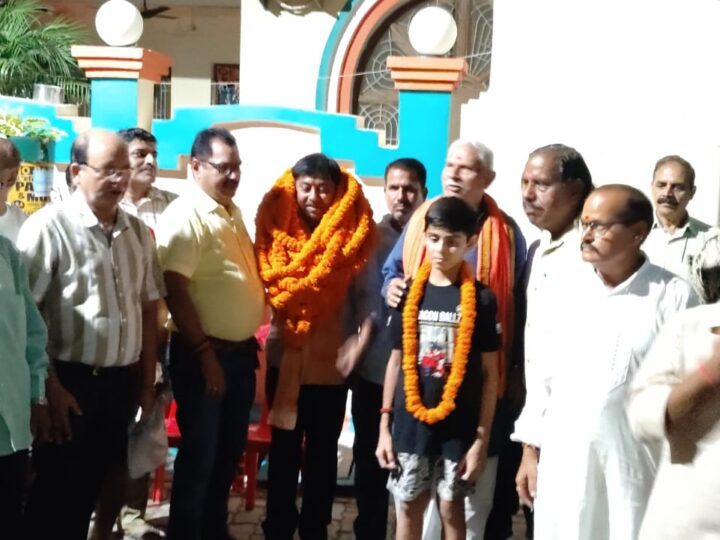 नगर निगम कार्यकारिणी सदस्य बनने पर पार्षद संदीप रघुवंशी का सम्मान