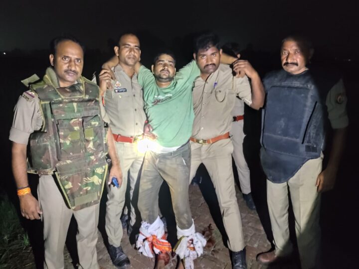50 हजार के इनामिया को मुठभेड़ के दौरान दोनों पैरों में लगी गोली, गिरफ्तार