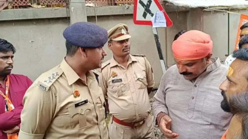 ज्ञानवापी परिसर में सावन भर नमाज पर रोक की मांग