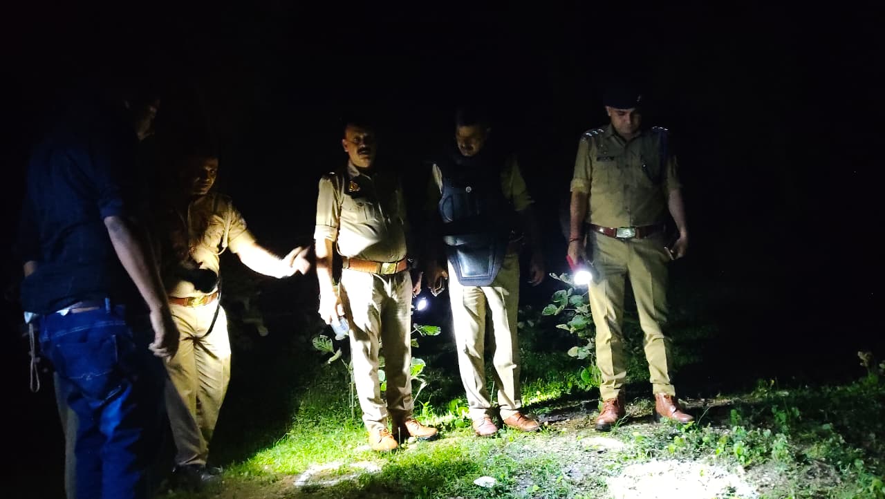 सर्राफा व्यापारी लूटकांड का खुलासा, पुलिस मुठभेड़ में एक बदमाश घायल, दूसरा गिरफ्तार