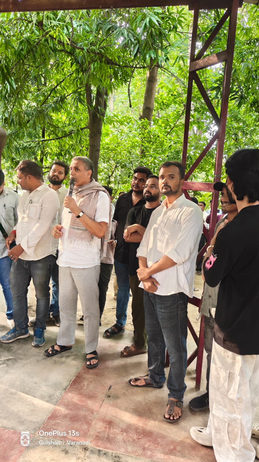 पेपर लीक व छात्र उत्पीड़न के विरोध में बीएचयू में संयुक्त छात्र संगठनों का मार्च