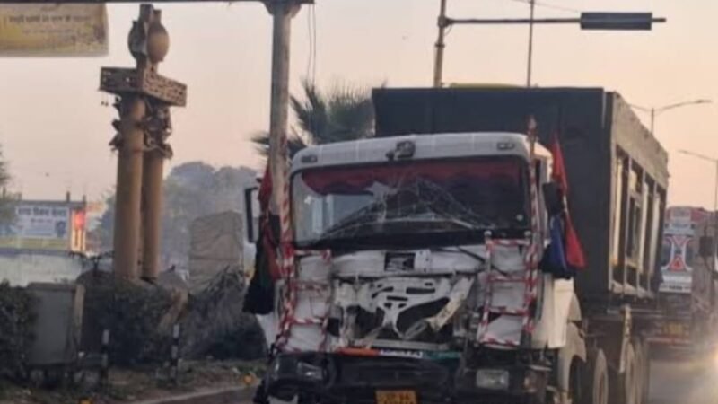 रिंग रोड फेज-2 पर भीषण सड़क हादसा, ट्रक चालक की मौत
