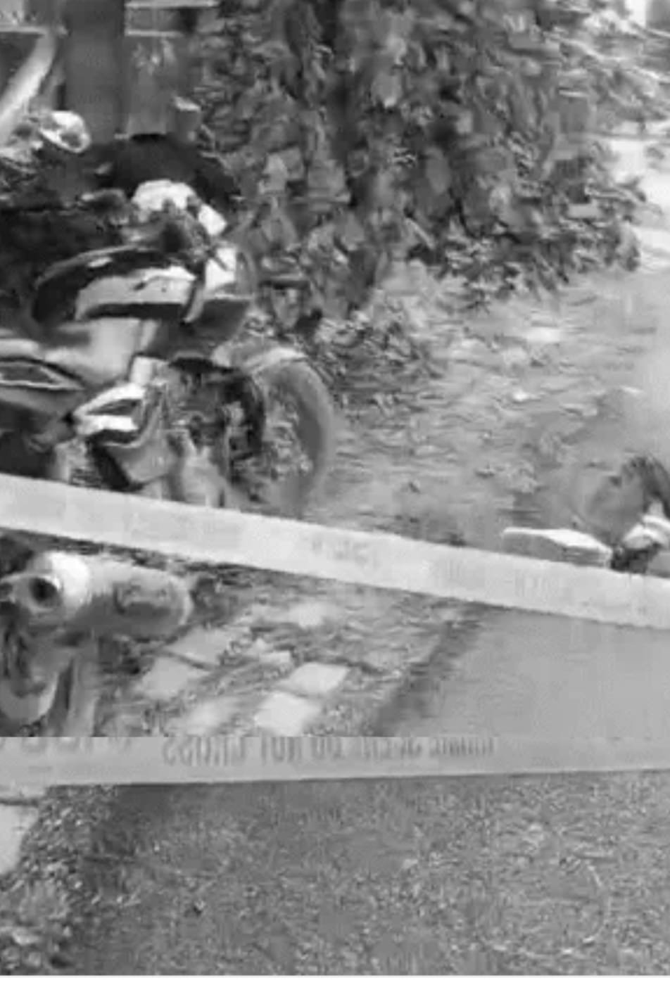 मेरठ : तीन गोलियां गर्लफ्रेंड को मारकर युवक ने की आत्महत्या की, युवती की हालत गंभीर