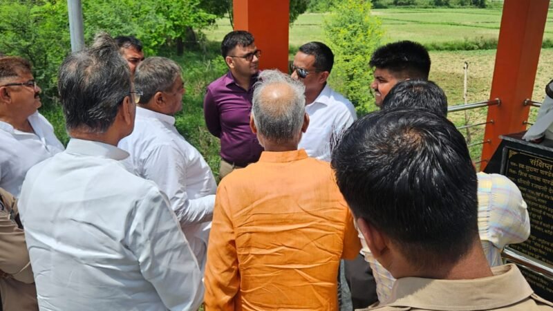 धूमिल जी के नाम पर पार्क और पुस्तकालय  का होगा निर्माण : एमएलसी धर्मेंद्र सिंह