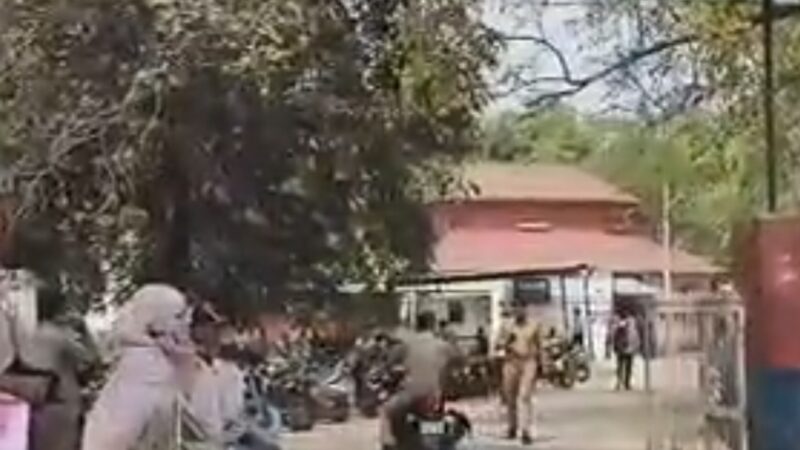 हाईकोर्ट की सख्ती के बाद तीन पुलिसकर्मी लाइन हाजिर
