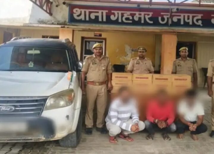 गहमर में 72 हजार की अवैध शराब संग तीन गिरफ्तार