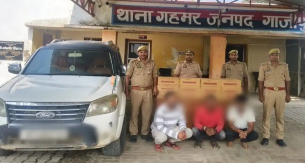 गहमर में 72 हजार की अवैध शराब संग तीन गिरफ्तार
