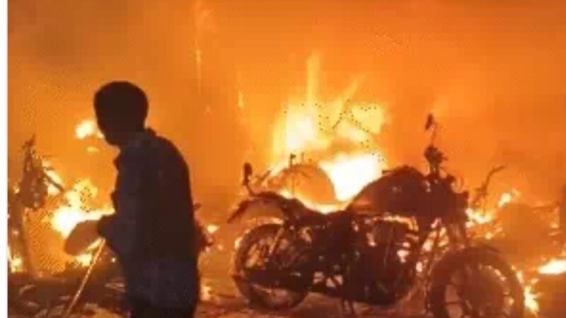 नोएडा : 5 मंजिला इमारत में भीषण आग, 2 की मौत