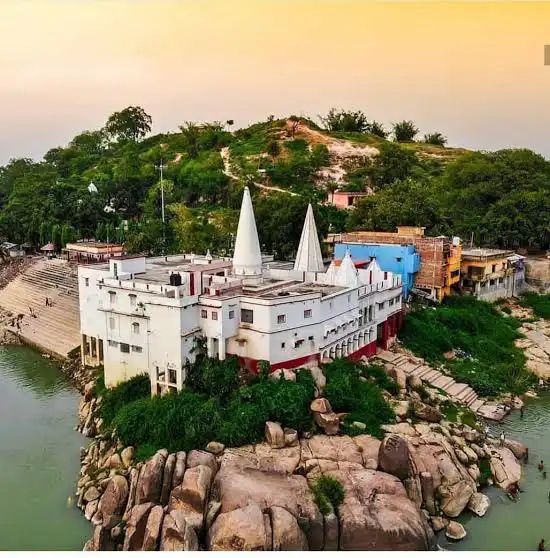 ‘गुप्त काशी’ के नाम से प्रसिद्ध है बाबा बटेश्वर नाथ धाम
