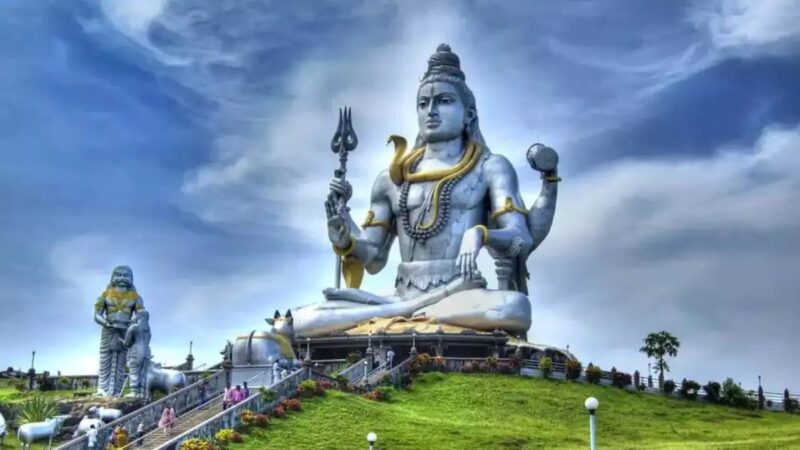सावन में शिवालयों की आस्था और प्राकृतिक सौंदर्य का अद्भुत संगम