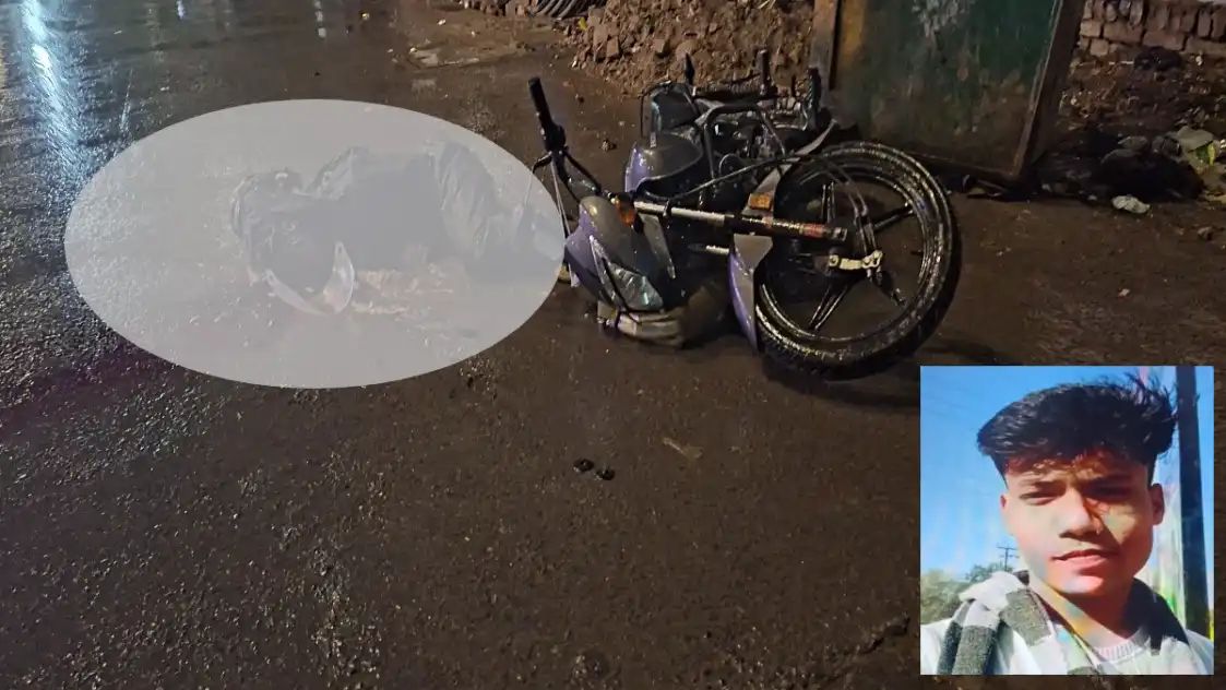 वाराणसी में डंपर की टक्कर से ब्लिंकिट डिलीवरी बॉय की मौत, देर रात बारिश में हुआ हादसा