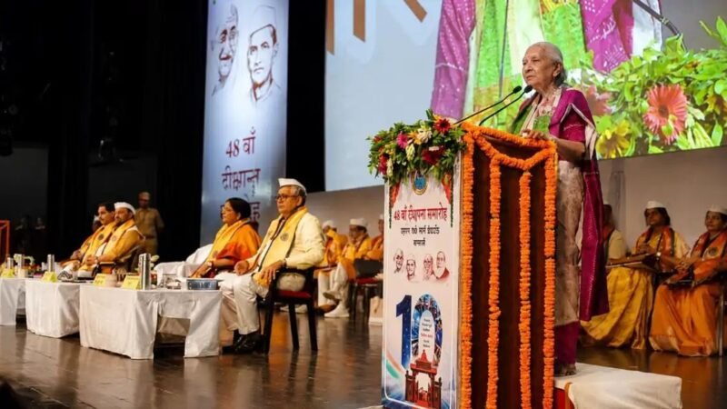 काशी विद्यापीठ दीक्षांत में राज्यपाल: जंतर-मंतर की घटनाएं हमारे संस्कार नहीं