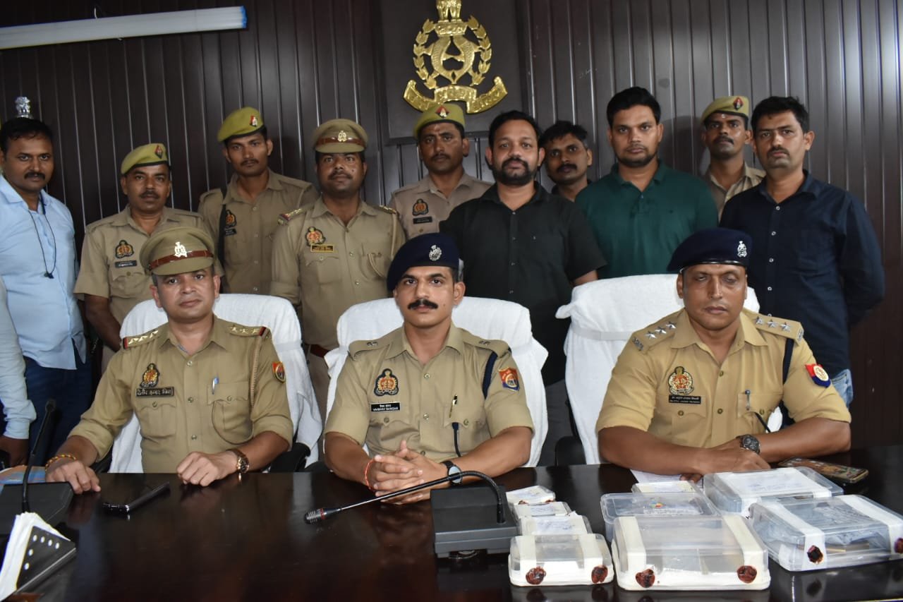 पुलिस मुठभेड़ में 27 किलो चांदी लूटकांड के बाद दो अंतरराज्यीय बदमाश गिरफ्तार