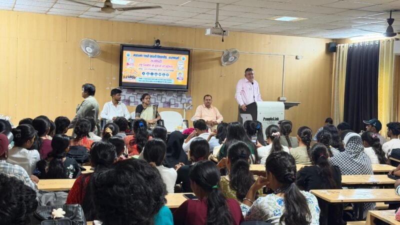 युवा देश की सबसे बड़ी शक्ति और राष्ट्र निर्माता : प्रो. आनंद कुमार त्यागी