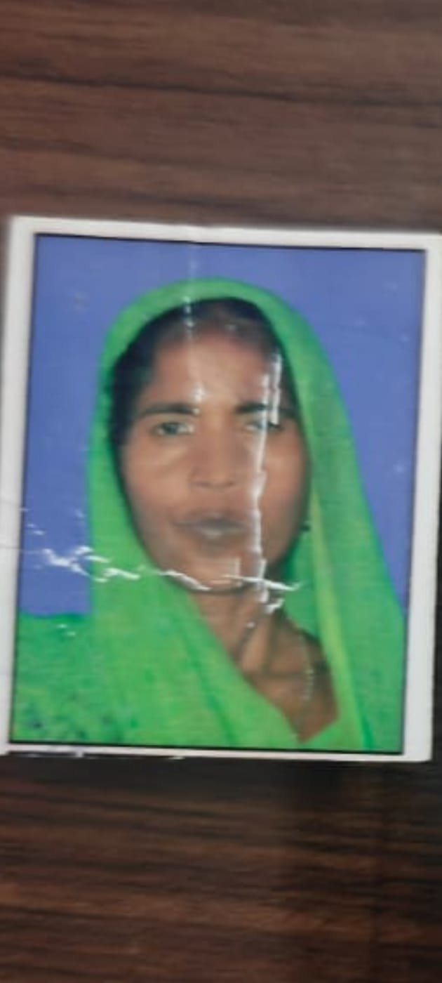 गोमती नदी में मिला युवती का शव, पुलिस ने शव को कब्जे में लेकर पोस्टमार्टम के लिए भेजा