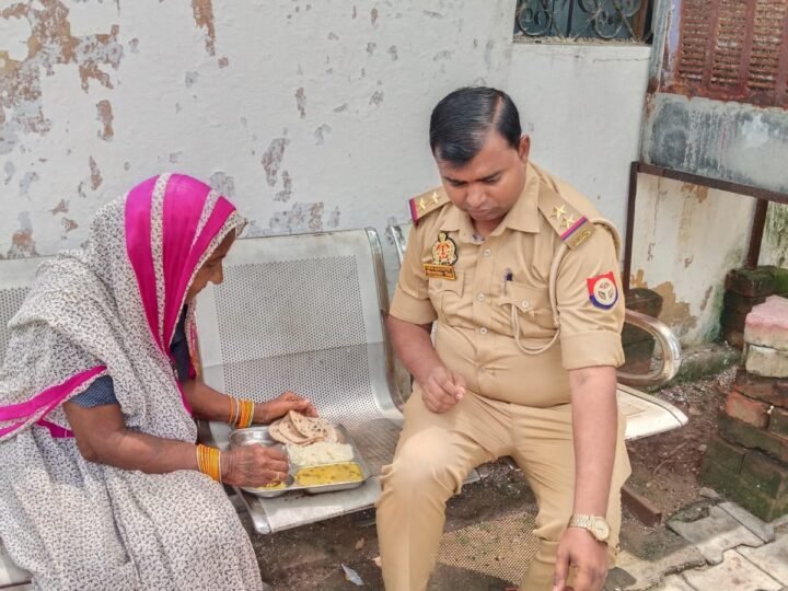 बहू पर प्रताड़ित करने और भोजन नहीं देने का आरोप