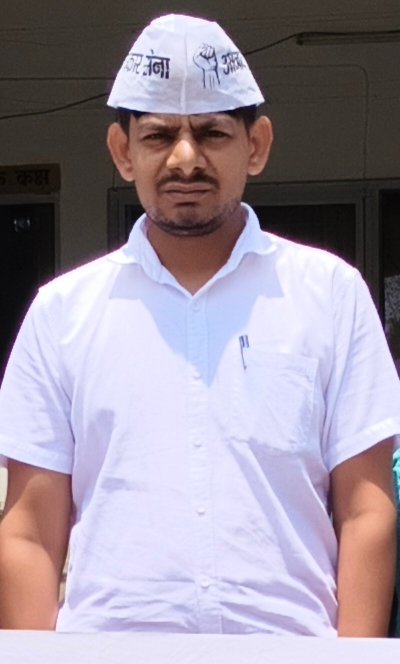 शोभित कुमार सिंह रॉबर्ट्सगंज विधानसभा से आजाद अधिकार सेना के प्रत्याशी