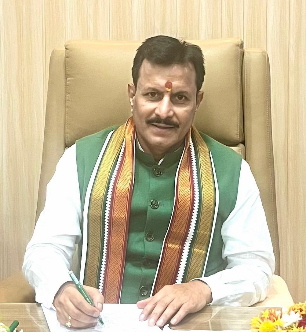 कुलपति प्रो. बिहारी लाल शर्मा के कार्यकाल में तीन वर्ष का विस्तार