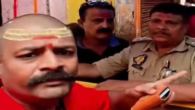 काल भैरव मंदिर में पुजारी संग पुलिस के व्यवहार पर उठे सवाल