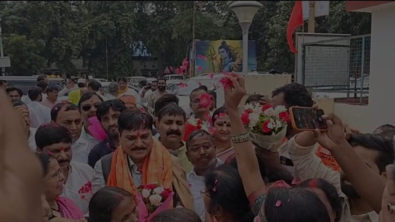 जगदीश पटेल का काशी में भव्य स्वागत