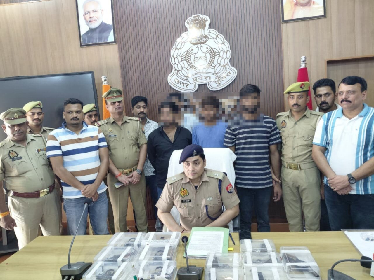 मछलीशहर पुलिस और स्वाट टीम ने तीन असलहा तस्करों को दबोचा