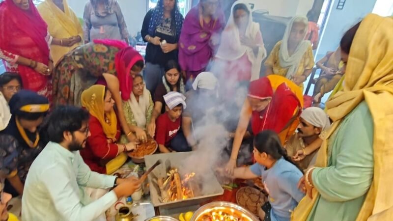 वाराणसी में सिंधी समाज की भव्य शोभायात्रा, चालीहा महोत्सव का हुआ समापन