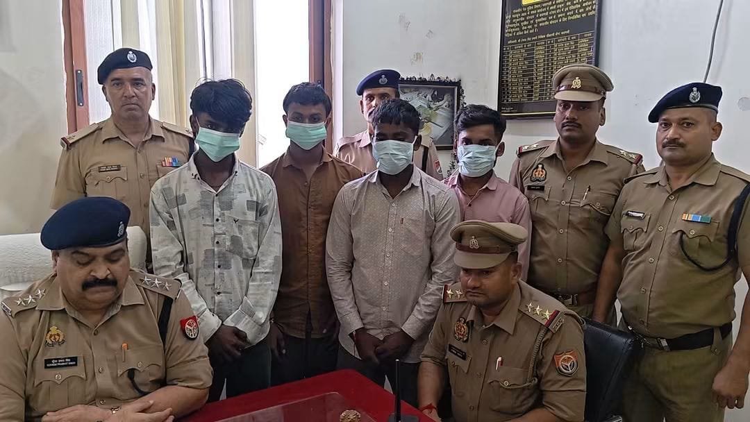 ट्रेन पर पत्थरबाजी करने वाले छह आरोपी गिरफ्तार