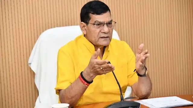 बिजली लापरवाही पर एक्सईएन निलंबित
