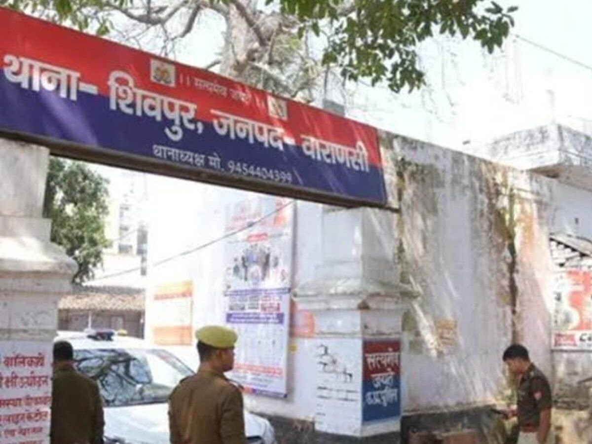 शिवपुर में आवारा कुत्तों के विवाद में क्रॉस एफआईआर