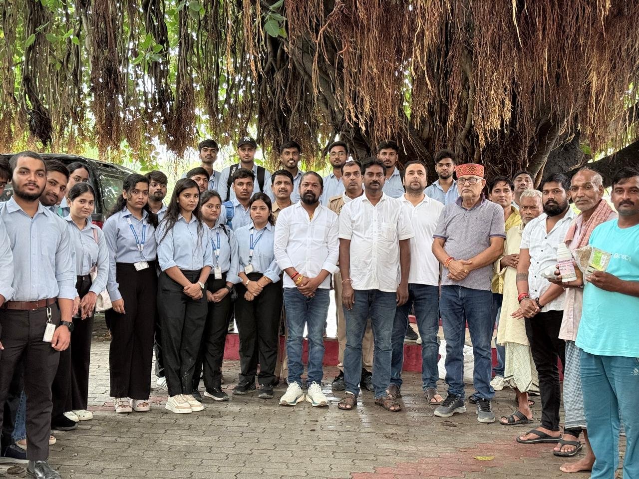 जापान से आधुनिक कृषि तकनीक का प्रशिक्षण लेकर लौटे किसानों का किया गया सम्मान