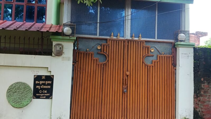 पत्रकारपुरम में सेवानिवृत्त शिक्षक के घर लाखों की चोरी