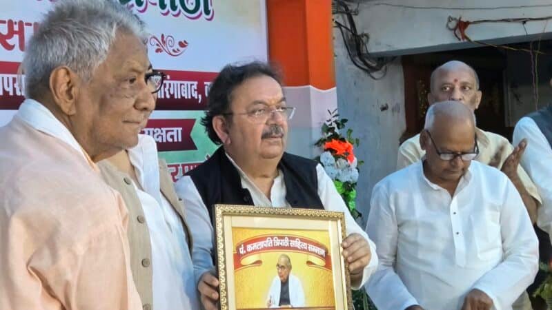 औरंगाबाद हाउस की परंपरा से ही समझे जा सकते हैं कमलापति त्रिपाठी : व्योमेश शुक्ल