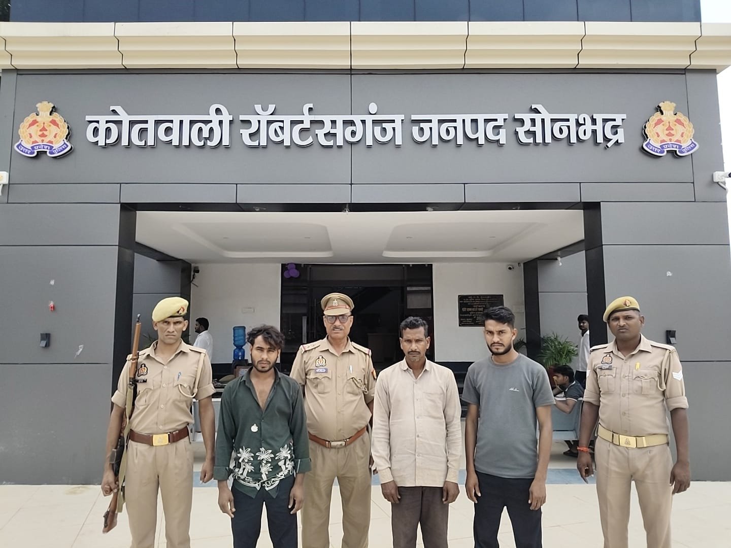 हत्या के प्रयास के मामले में वांछित तीन आरोपी गिरफ्तार