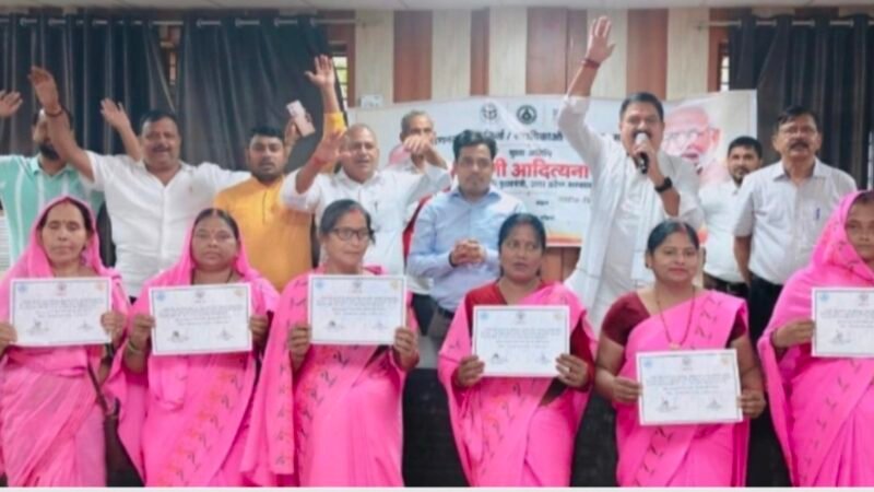 आर्थिक मदद के साथ सामाजिक सुरक्षा दे रही योगी सरकार : अवधेश सिंह